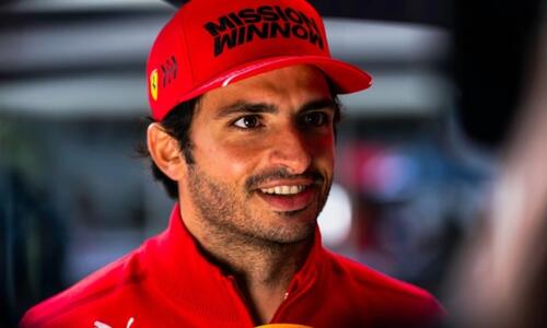 O Σάινθ επαινεί την αποτελεσματικότητα της Ferrari thumb