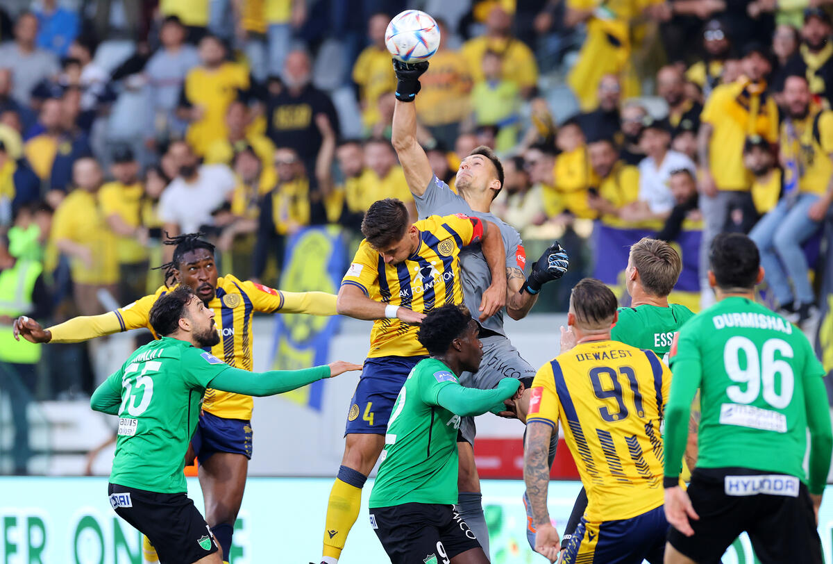 Τελικό: ΑΕΛ-Ολυμπιακός 1-0 thumb