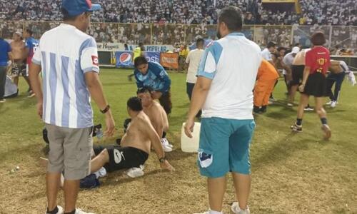 Σοκάρουν οι μαρτυρίες της τραγωδίας στο γήπεδο του Ελ Σαλβαδόρ thumb