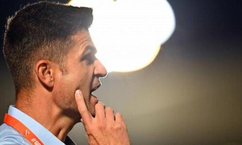 Ανατροπή και παραμονή στον πάγκο της ομάδας  thumb