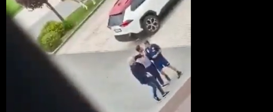 Σοβαρό επεισόδιο μετά τον Απόλλωνα, πιάστηκαν στα χέρια! (Video) thumb