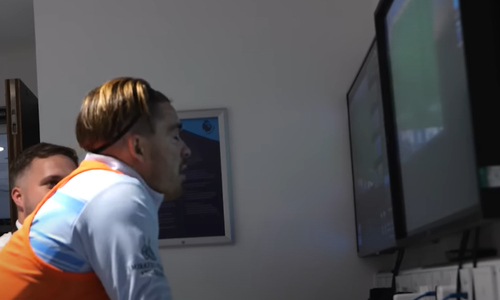 Συγκλονιστικές στιγμές που δεν έδειξε η TV: Κρίση άγχους και κλάμα! (video) thumb