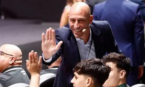 Σοκ: Μέγα σκάνδαλο, καταγγελία για όργια με λεφτά της Ομοσπονδίας! thumb