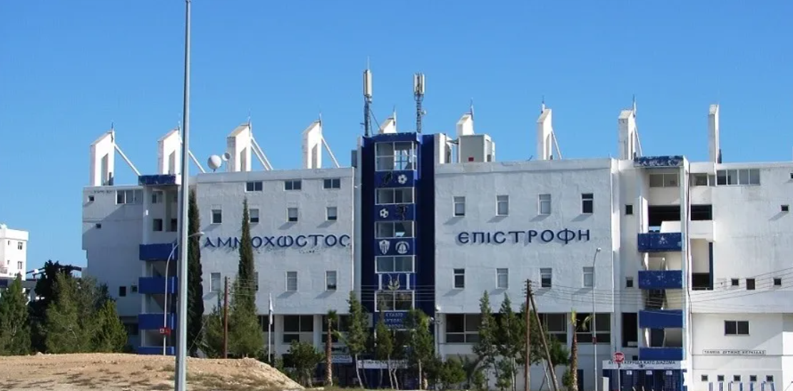 Επιτέθηκαν σε 31χρονο πριν τον αγώνα στο «Αντώνης Παπαδόπουλος» - Ζημιές στο όχημά του thumb