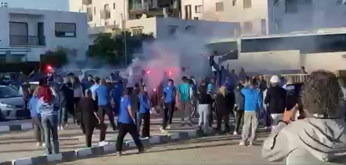ΒΙΝΤΕΟ ST: Φοβερή υποδοχή στην αποστολή της Πάφου FC thumb