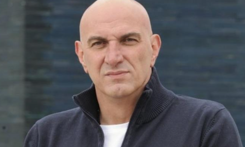 Ξέσπασμα από τον διευθυντή του γηπέδου: «Αν ενδιαφέρεται για τα χρήματα...» thumb