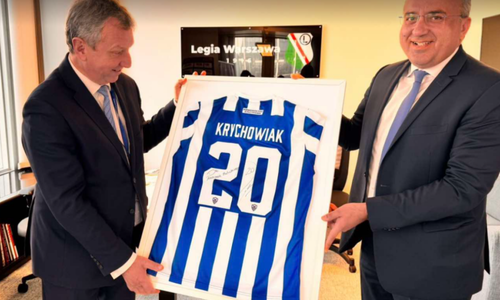 Δώρο η φανέλα Κριχόβιακ και... ραντεβού στην Κύπρο; thumb