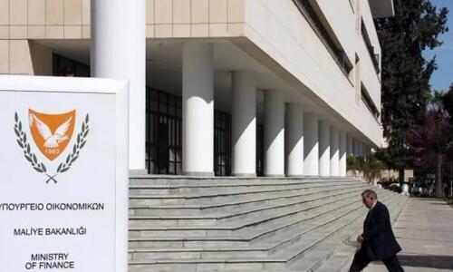 Ελεγκτική: Σωματεία αντί να εξοφλούν δημιουργούν νέα χρέη προς το κράτος thumb