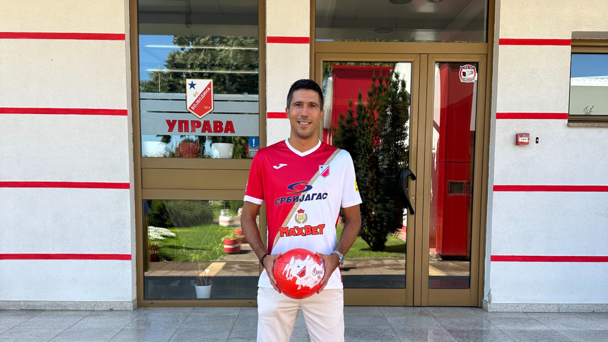 «Χτύπημα» από τον Μεντόγεβιτς: «Επιστρέφω σπίτι μου μετά από 12μιση χρόνια» thumb