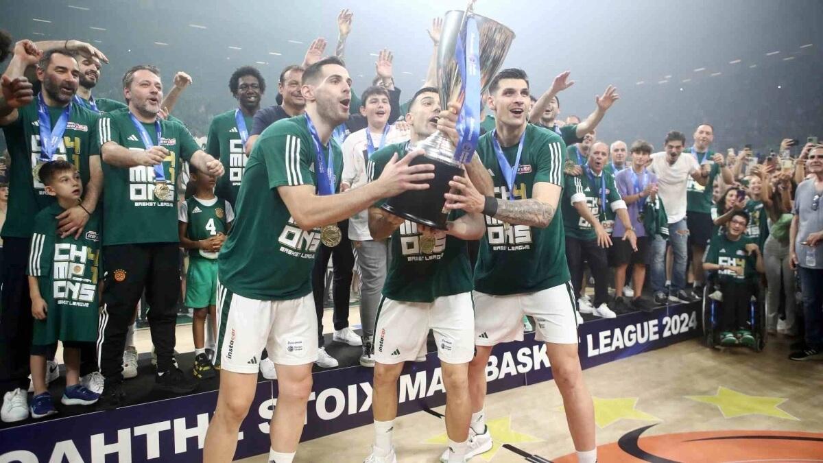 Σλούκας για Παπαπέτρου: «Ουδείς γνώριζε τους εφιάλτες που έπρεπε να ξεπερνάς» thumb