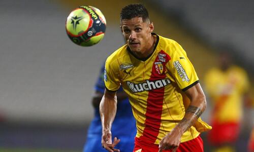 Λανς - Λιόν 1-0: Επίδειξη δύναμης στην κούρσα της Ευρώπης thumb