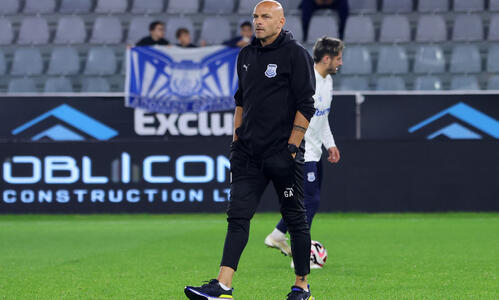 Πρόκριση αλλά ο προβληματισμός για Γκούλα παραμένει!  thumb