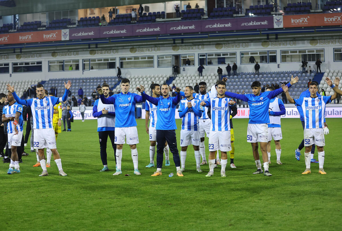 Μια σοβαρή και πειθαρχημένη… «Κυρία» thumb