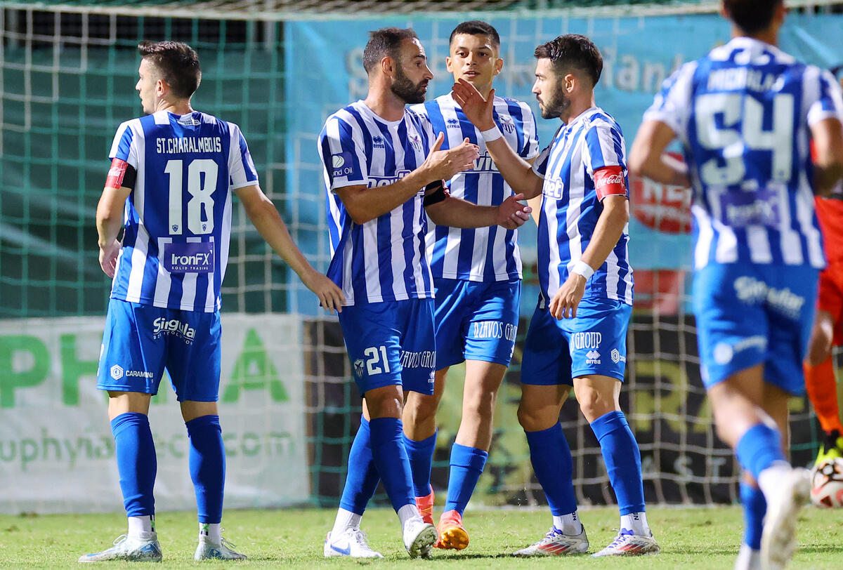 Ανόρθωση: Σε πλειστηριασμό οι φανέλες των σκόρερ thumb