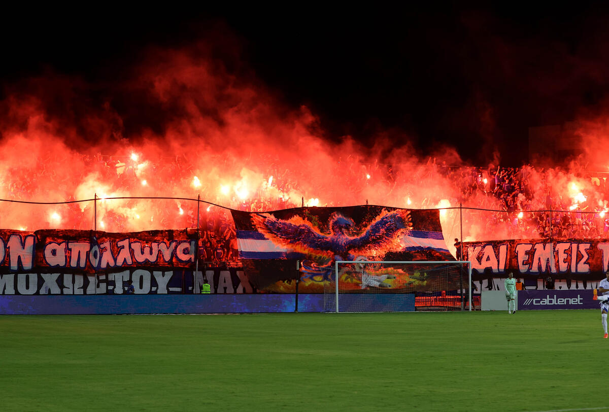 «Καυτή» ατμόσφαιρα και pyro show από «Μαχητές» (φωτογραφίες) thumb