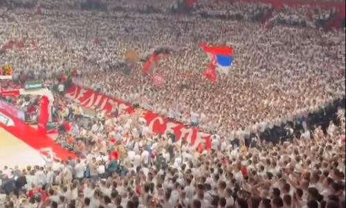 Βίντεο: Η απίστευτη ατμόσφαιρα στο ντέρμπι Ερυθρός-Παρτίζαν! thumb