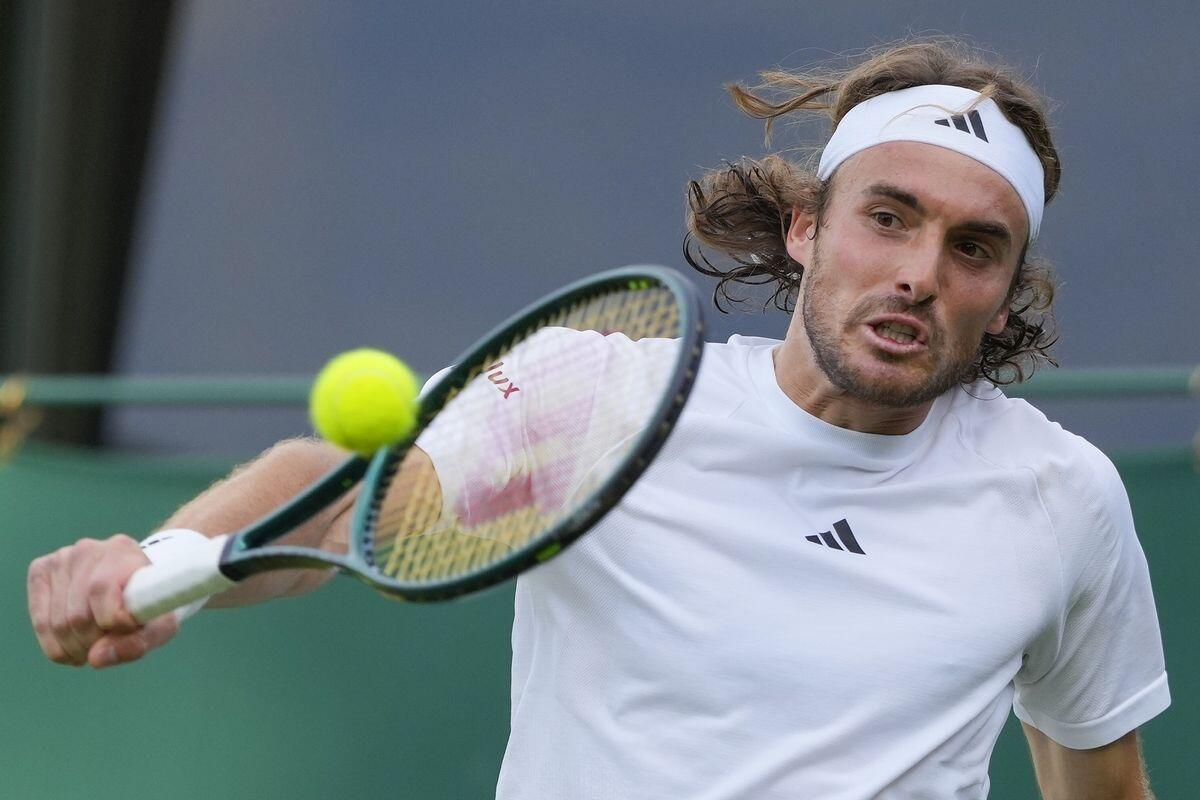 Με το δεξί στο Wimbledon ο Τσιτσιπάς  thumb