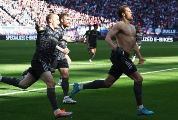 Bundesliga: Η Ουνιόν Βερολίνου «σόκαρε» τη Λειψία thumb