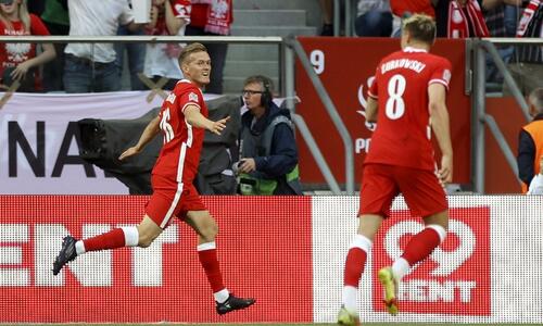 Πολωνία - Ουαλία 2-1: Τρίποντο με υπογραφή Σβιντέρσκι! thumb