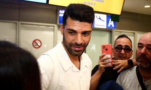 Στην Ελλάδα ο Ταρέμι για Ολυμπιακό: «Είμαι ευτυχισμένος που βρίσκομαι εδώ» thumb
