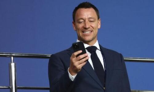 «Η Τσέλσι δεν μπορεί να διεκδικήσει το πρωτάθλημα» thumb