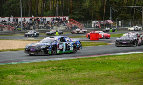 Φοβερό κλείσιμο στο EURO NASCAR PRO 2024 για τον Βλαδίμηρο Τζιωρτζή  thumb