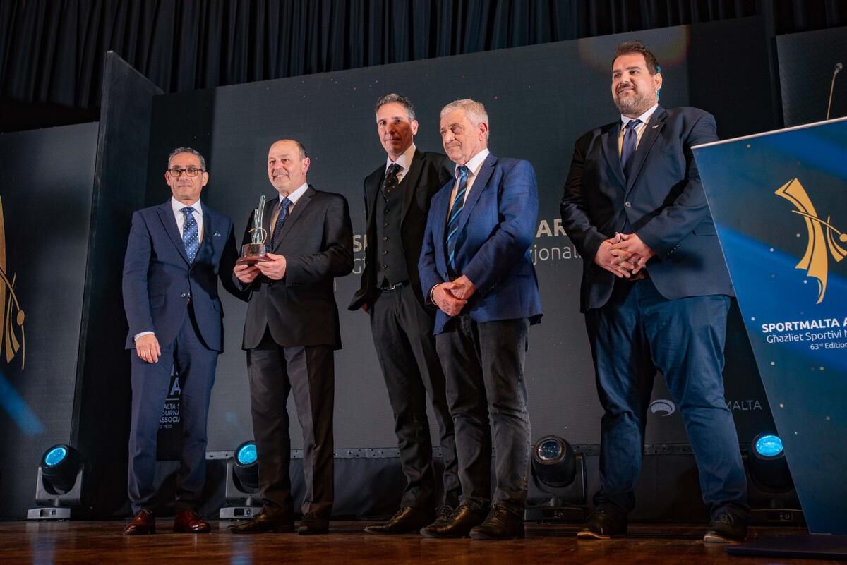 Ο Γενικός γραμματέας της ΕΑΚ στη Μάλτα thumb