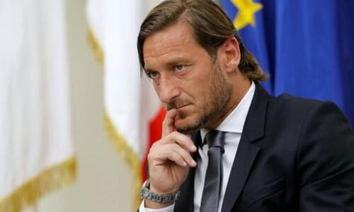 «Με κάποιον στον πάγκο, όπως ο Μουρίνιο, νομίζω ότι η Ρόμα θα...» thumb