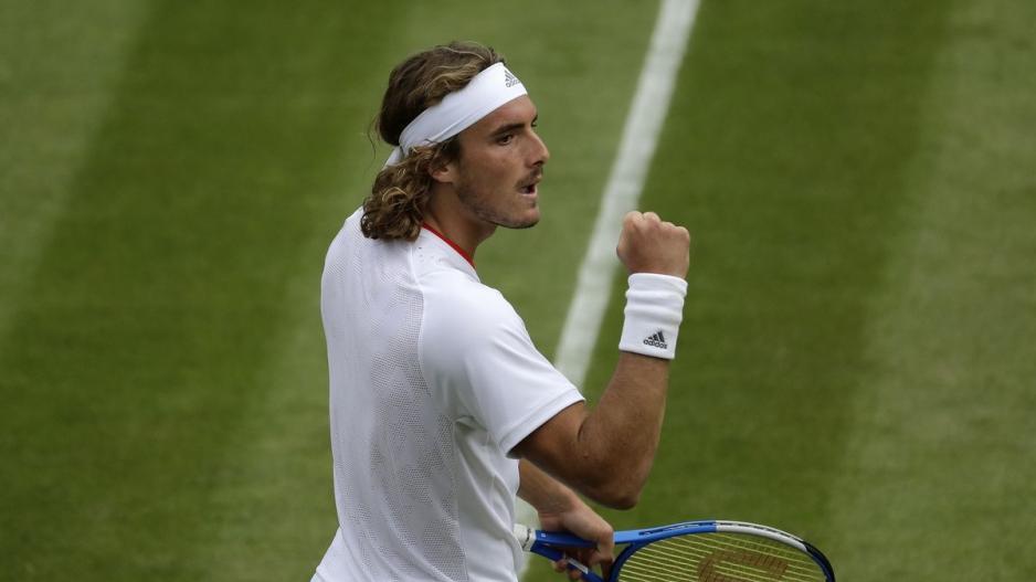 Αγχώθηκε αλλά συνεχίζει στο Wimbledon ο Τσιτσιπάς thumb