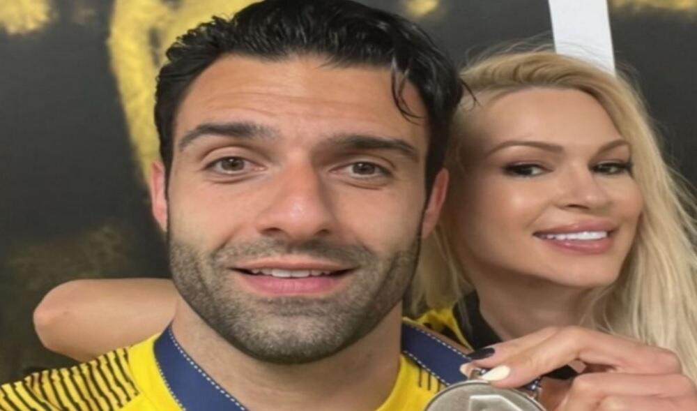 Η τρυφερή ανάρτηση της Βίκυς Κάβουρα για τον Τζαβέλλα thumb