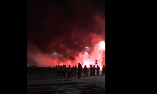 Εκρηκτική εικόνα έξω από το ΠΑΠ (video) thumb