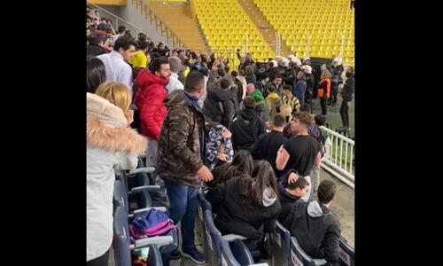 Επεισόδια στο φιλικό για τους σεισμογενείς της Τουρκίας thumb