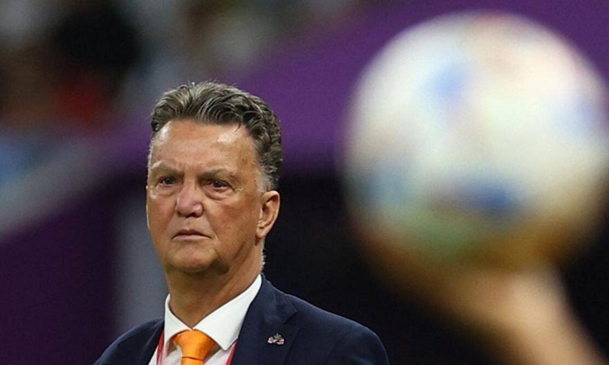 Φαν Χάαλ: «Αποσύρθηκα, αλλά ίσως επιστρέψω, αν με θέλει η...» thumb