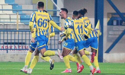 «Έσπασε το ρόδι» ο Παναιτωλικός, 2-1 την ΑΕΛ thumb