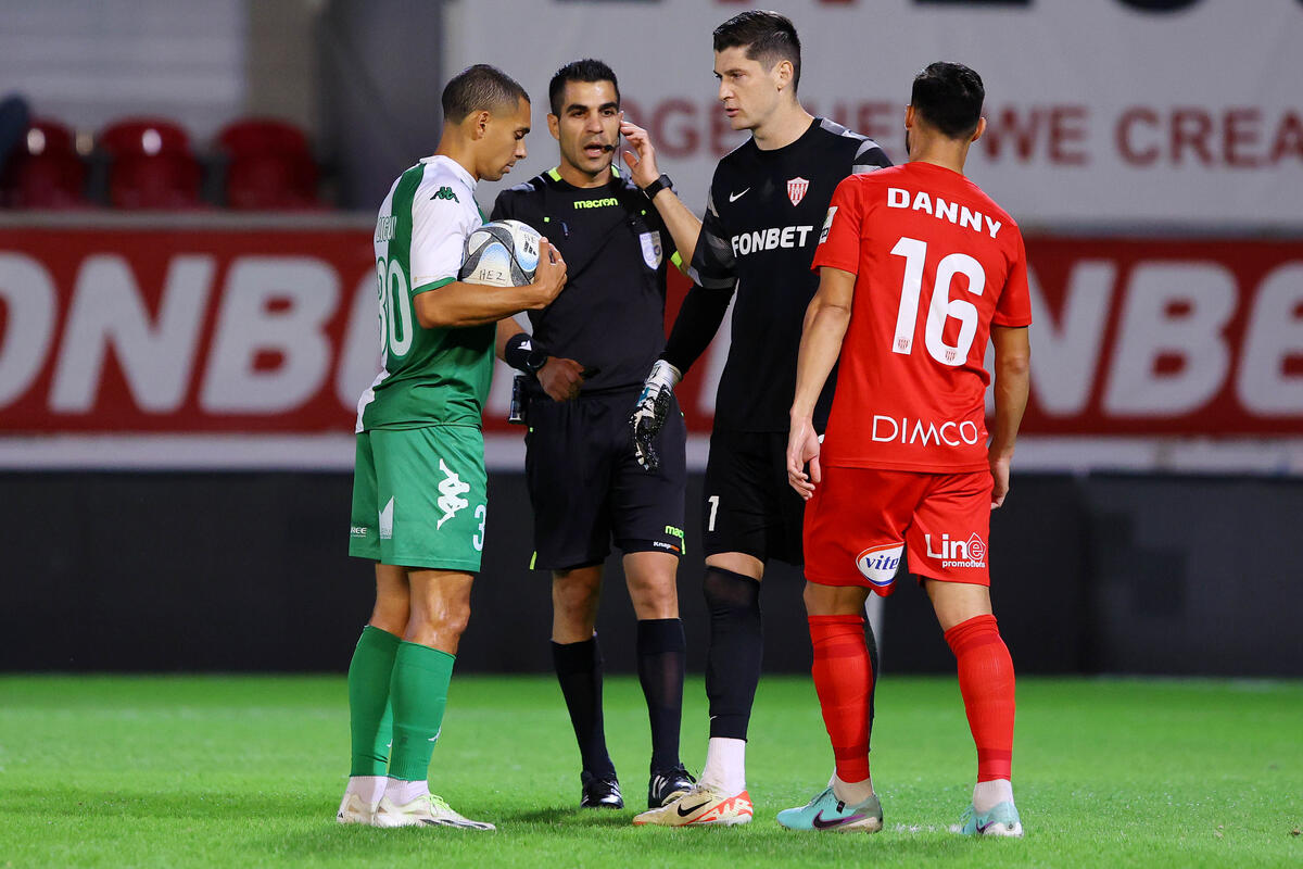 ΤΕΛΙΚΟ: ΑΕΖ-Σαλαμίνα 2-2 thumb
