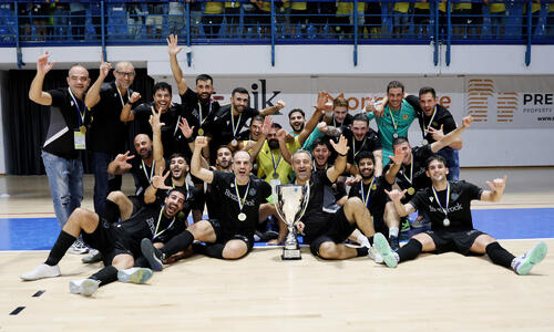 Η απονομή και τα πανηγύρια από τους ΑΕΛίστες! (ΦΩΤΟΣ) thumb