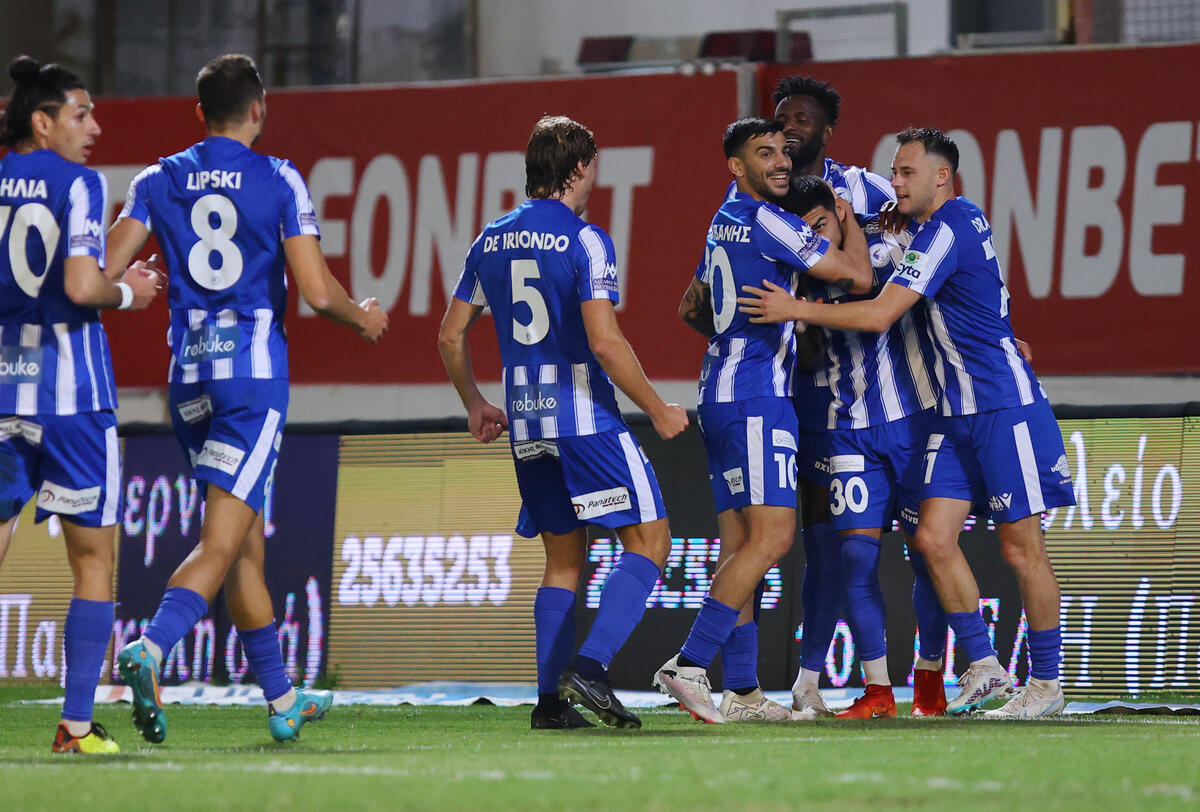 ΑΕΖ - Εθνικός 0-1: Διπλό από την άσπρη βούλα... και ξέφυγε στο +15! thumb