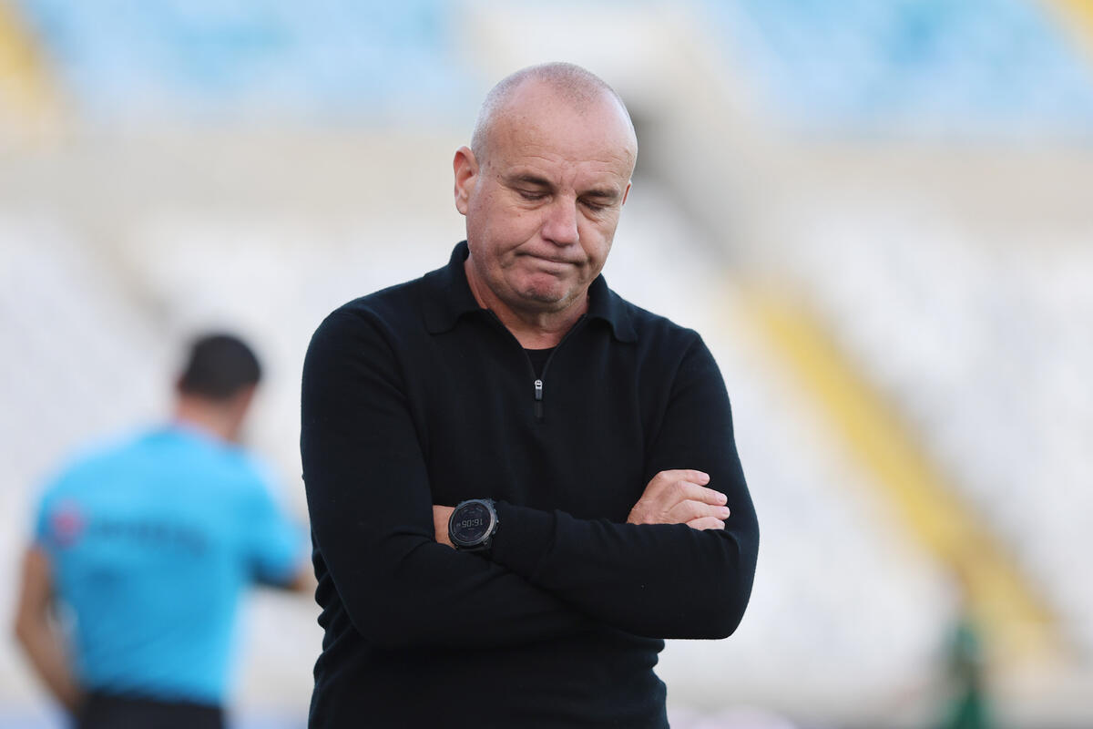 Προβληματισμός για Κωστή, με δέκα ο Ολυμπιακός thumb