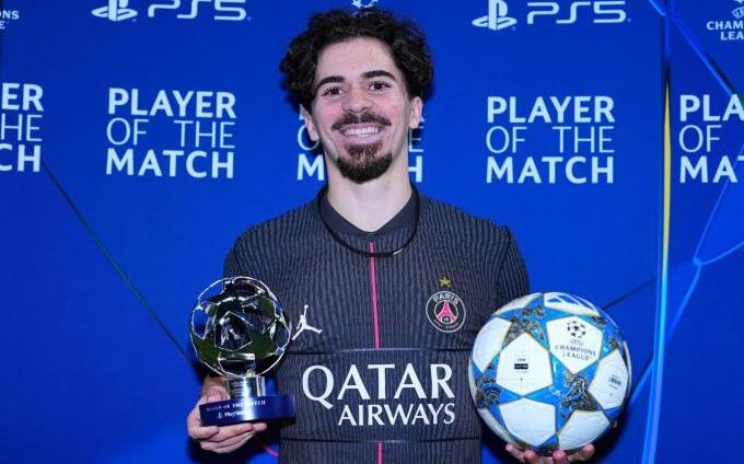 MVP του τελικού ο Βιτίνια, τον βράβευσε ο Γ. Αντετοκούνμπο! (vid) thumb