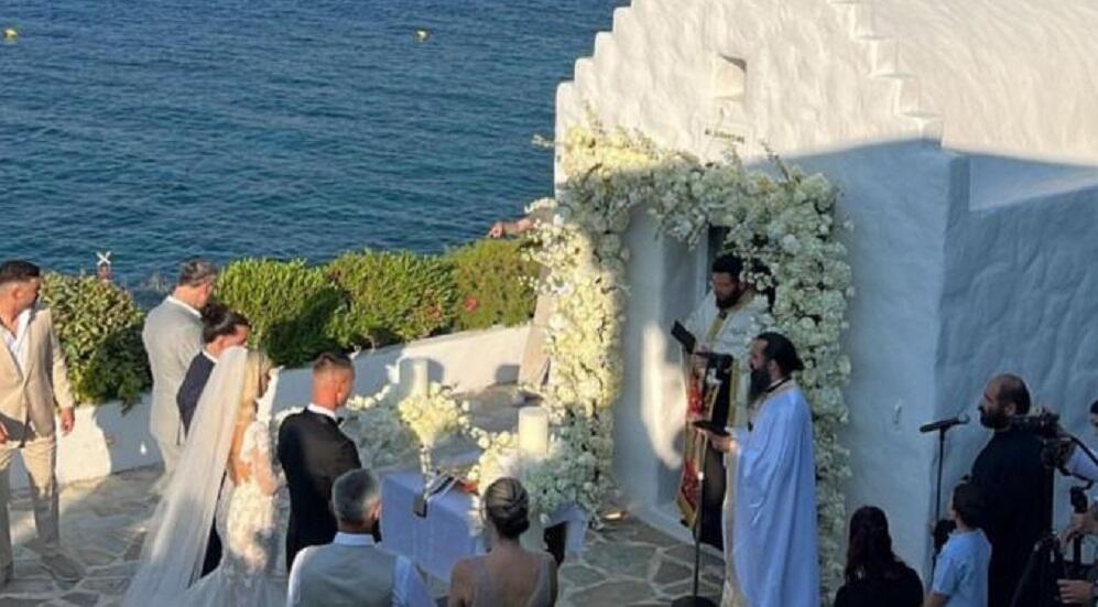 Παντρεύτηκε ο Βλαχοδήμος και τραγούδησε με Ιακωβίδη (vid) thumb