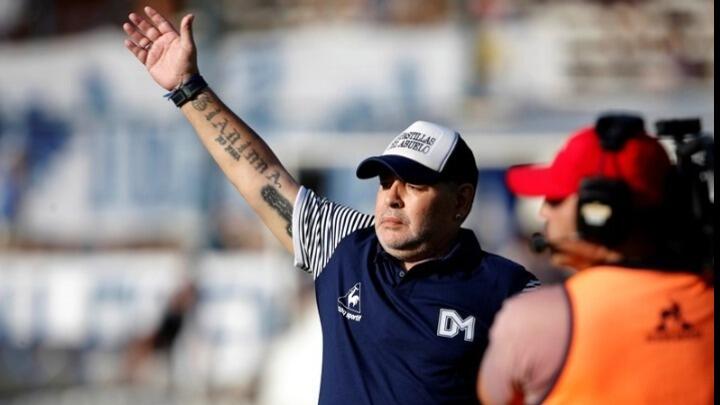 «Η αίθουσα μπιλιάρδου το τελευταίο δωμάτιο του Μαραντόνα με ένα στρώμα χωρίς σεντόνια» thumb