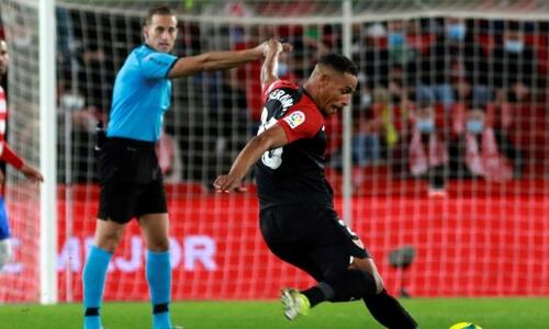 Η Γρανάδα «έσπασε» το αήττητο της Σεβίλης thumb