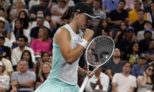 Ανετη πρόκριση της Σβιάτεκ στις «16» του US Open thumb