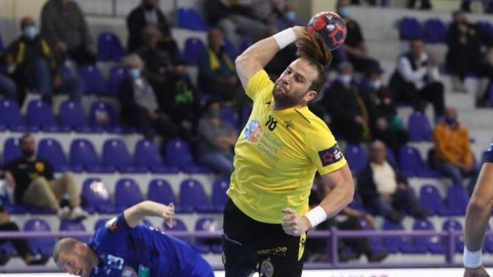 Πρώτη εφετινή ήττα της ΑΕΚ από την Πέλιστερ thumb