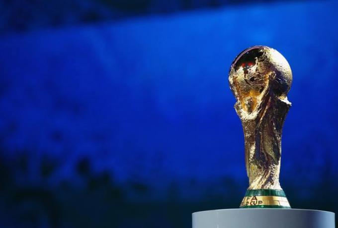 «Πόλεμος» ανάμεσα σε UEFA και FIFA για το Μουντιάλ thumb