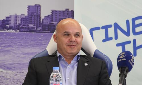 Αντίδραση Χαμπουλλά: «Καλά να πάθουμε που δεν κάναμε συγχωνεύσεις — χάσαμε τίτλους» thumb