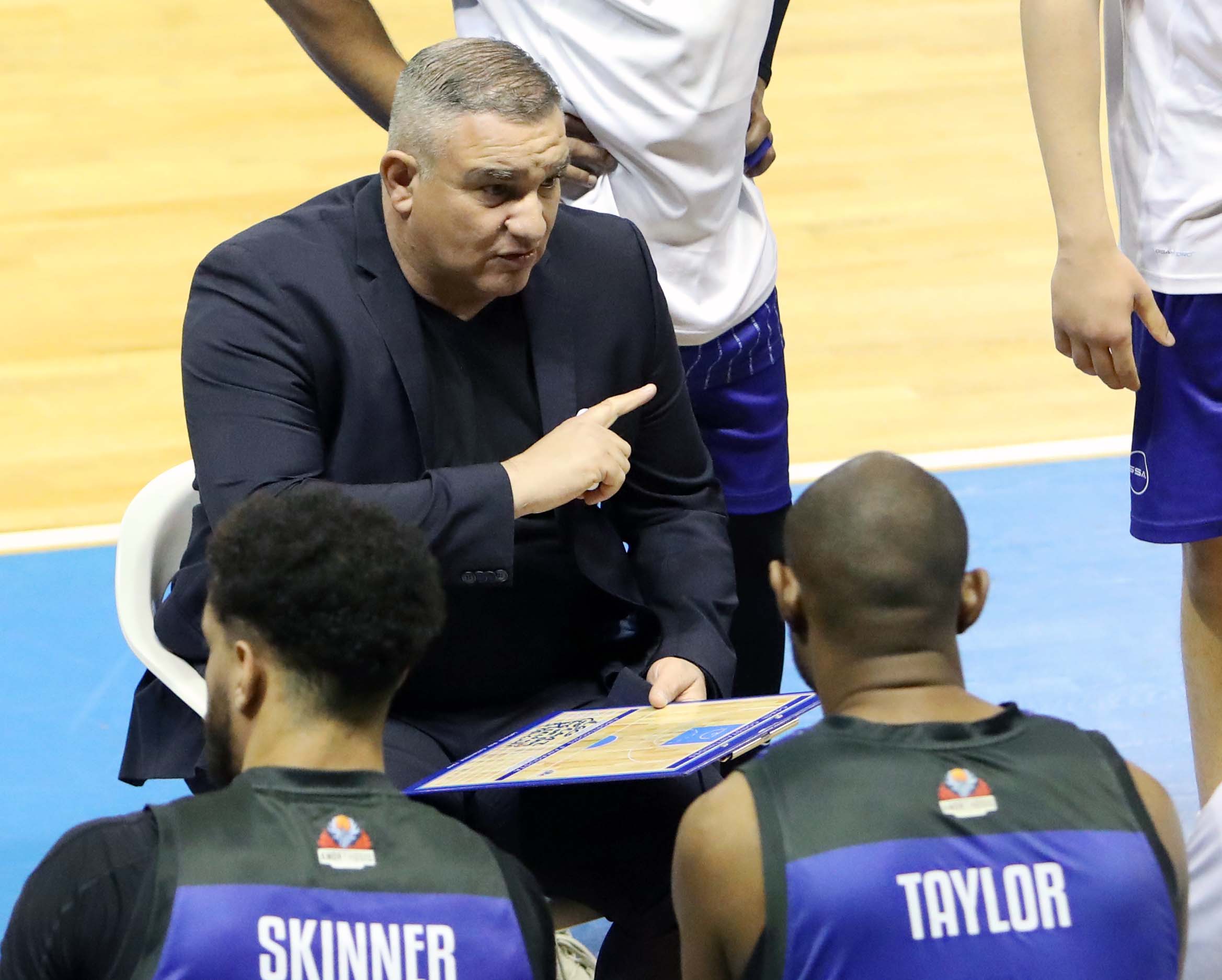 Κωνσταντινίδης στο «τιμόνι» της Εθνικής thumb